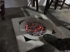 在家里烤火吃瓜