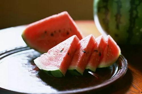 夏天吃瓜冬天吃果,夏天吃瓜，冬天品果